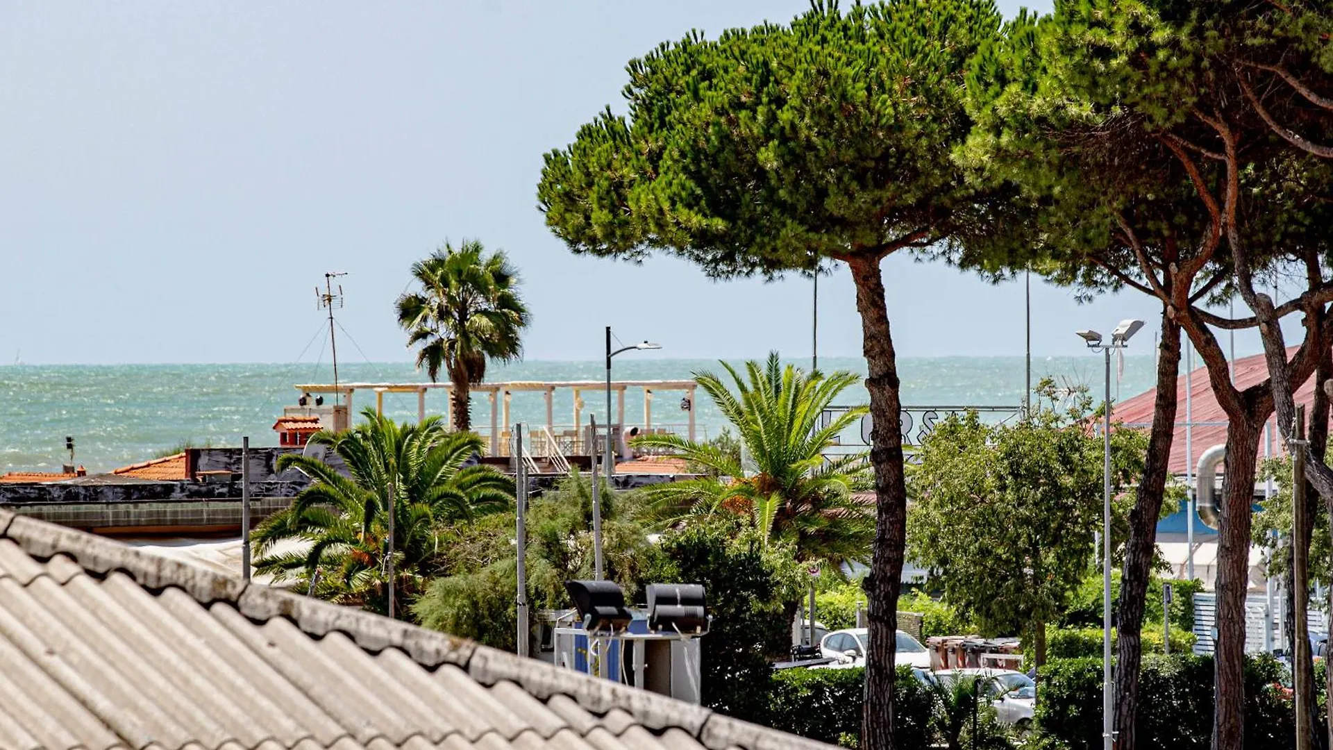 Splendida Camera Vista Mare Con Terrazza E Finiture Di Lusso Marina Di Carrara
